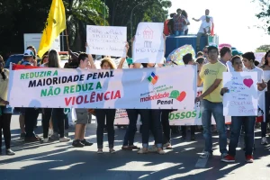 961330-maioridade penal-6831