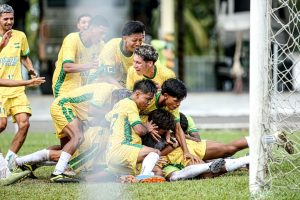 FOTO_FUTEBOL-SUB18_COMEMORACAO