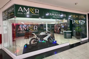 Manaus Plaza Shopping lança campanha de Dia dos Pais com sorteio de motocicleta Yamaha R15