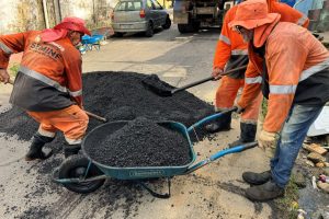 Prefeitura de Manaus intensifica revitalização asfáltica no bairro São Francisco e atende demanda da comunidade na zona Sul 4