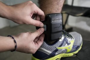 Tornozeleira FOTO Tiago Stille Governo Ceará