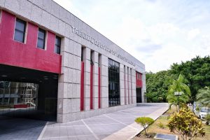 fachada-tce-am-filipe-jazz-1536x1024